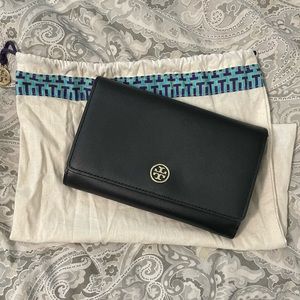 Tory Burch Robinson Wallet On a Chain